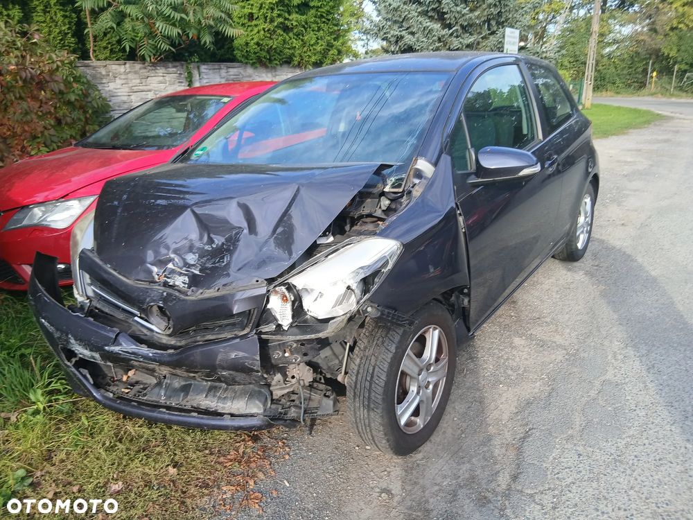 Toyota Yaris - 1