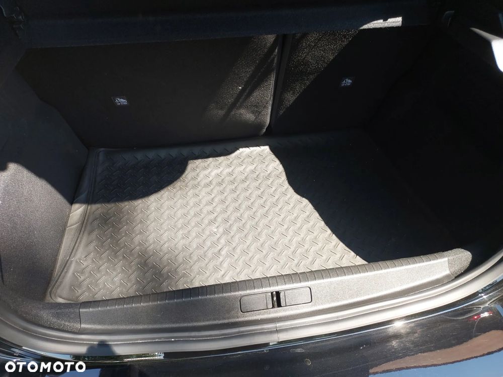 Opel Corsa 1.2 GS S&S - 13