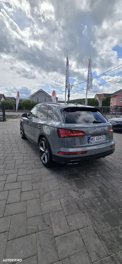 Audi SQ5 - 2