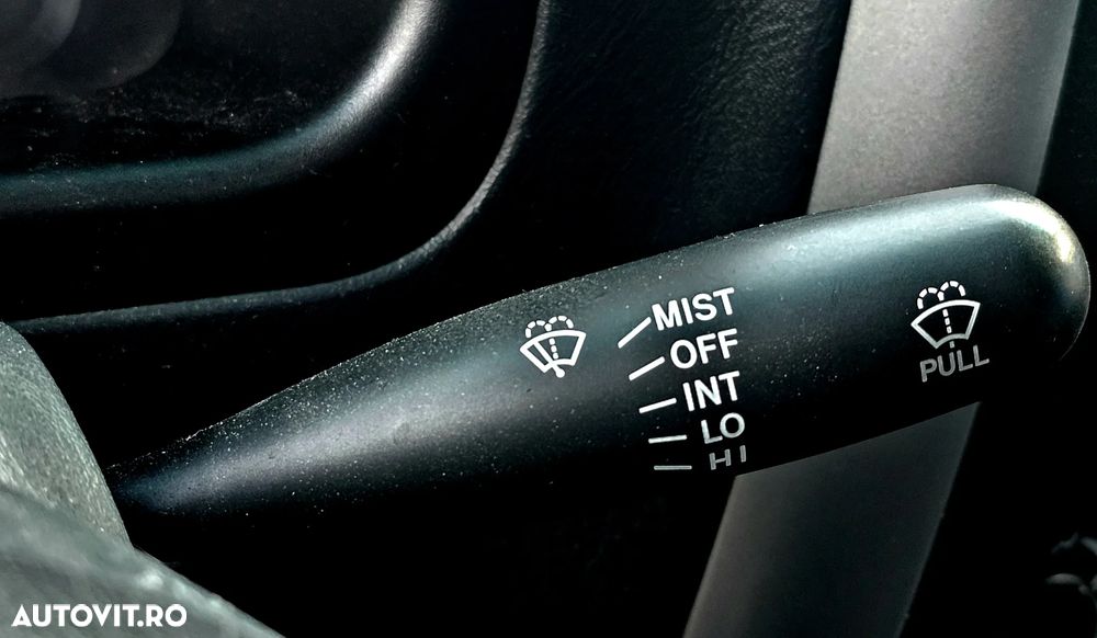 Suzuki Jimny 1.3 JLX - 23