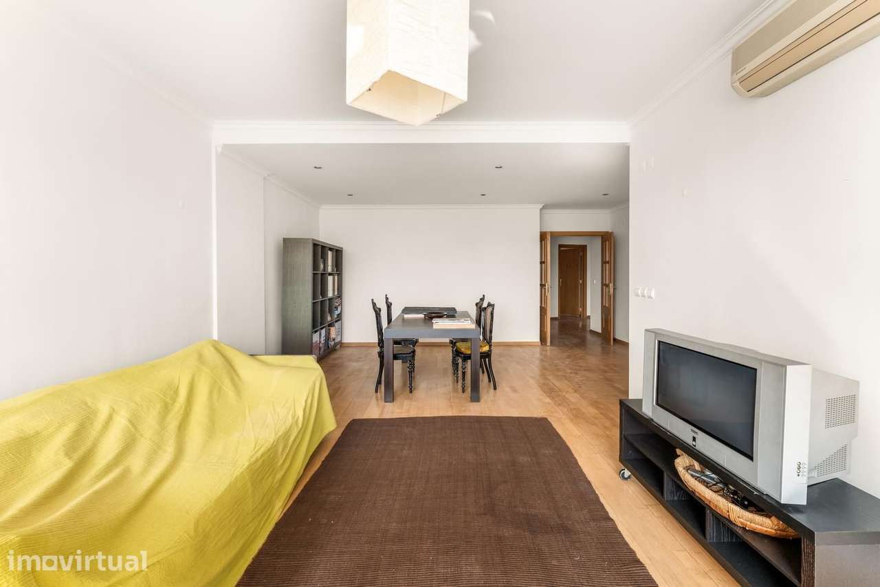Apartamento T2 com estacionamento - Grande imagem: 5/22
