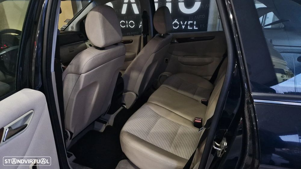 Mercedes-Benz B 200 CDI - 4