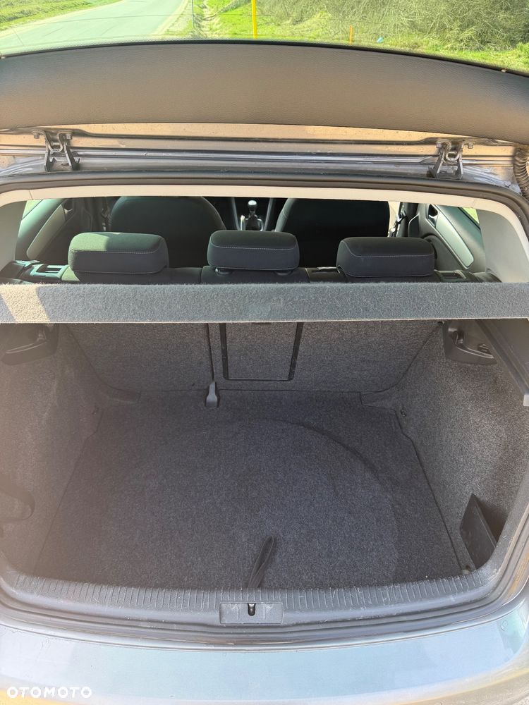 Volkswagen Golf 1.6 TDI DPF BlueMotion Technology Comfortline - 17