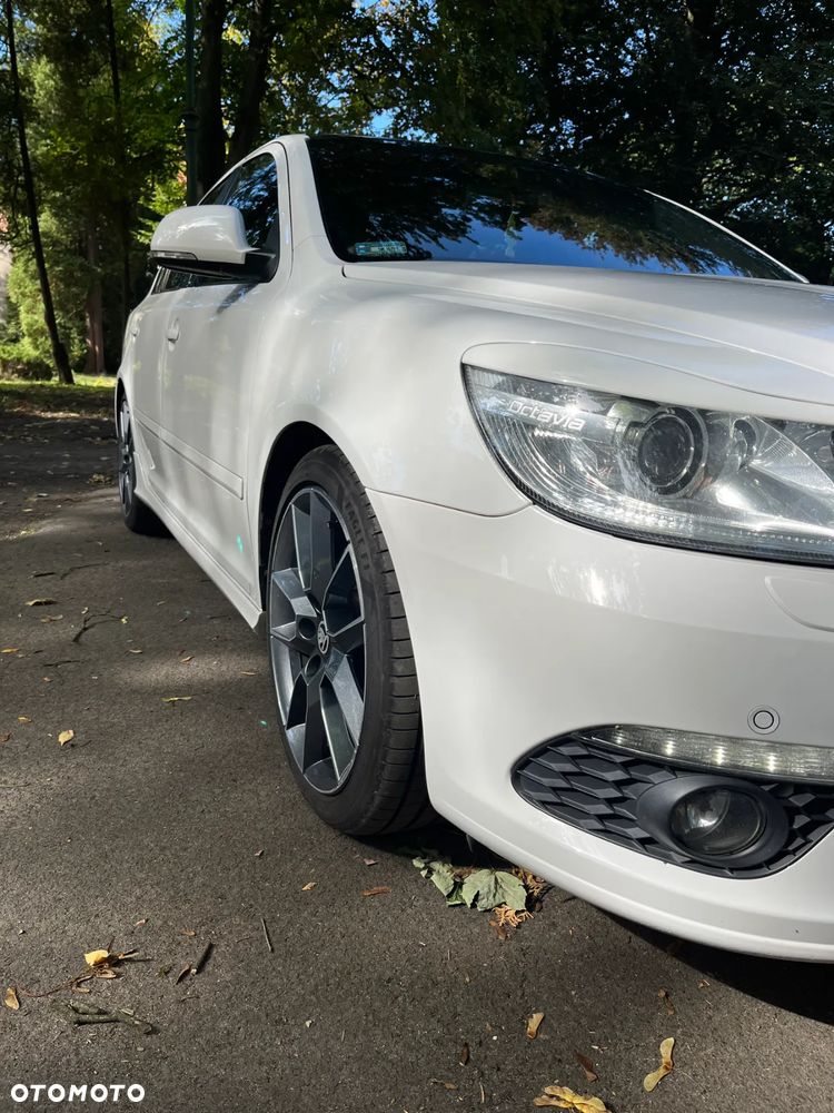 Skoda Octavia 2.0 TFSI RS DSG - 8