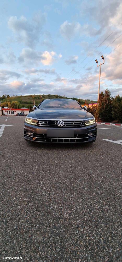 Volkswagen Passat - 13