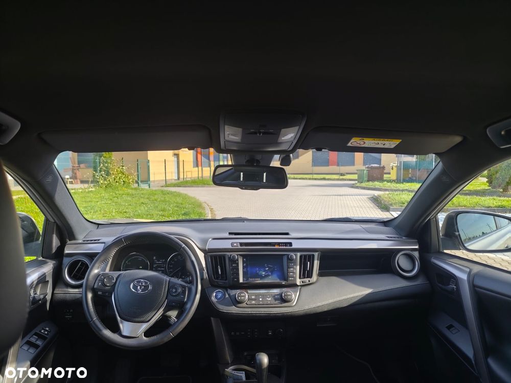 Toyota RAV4 - 10