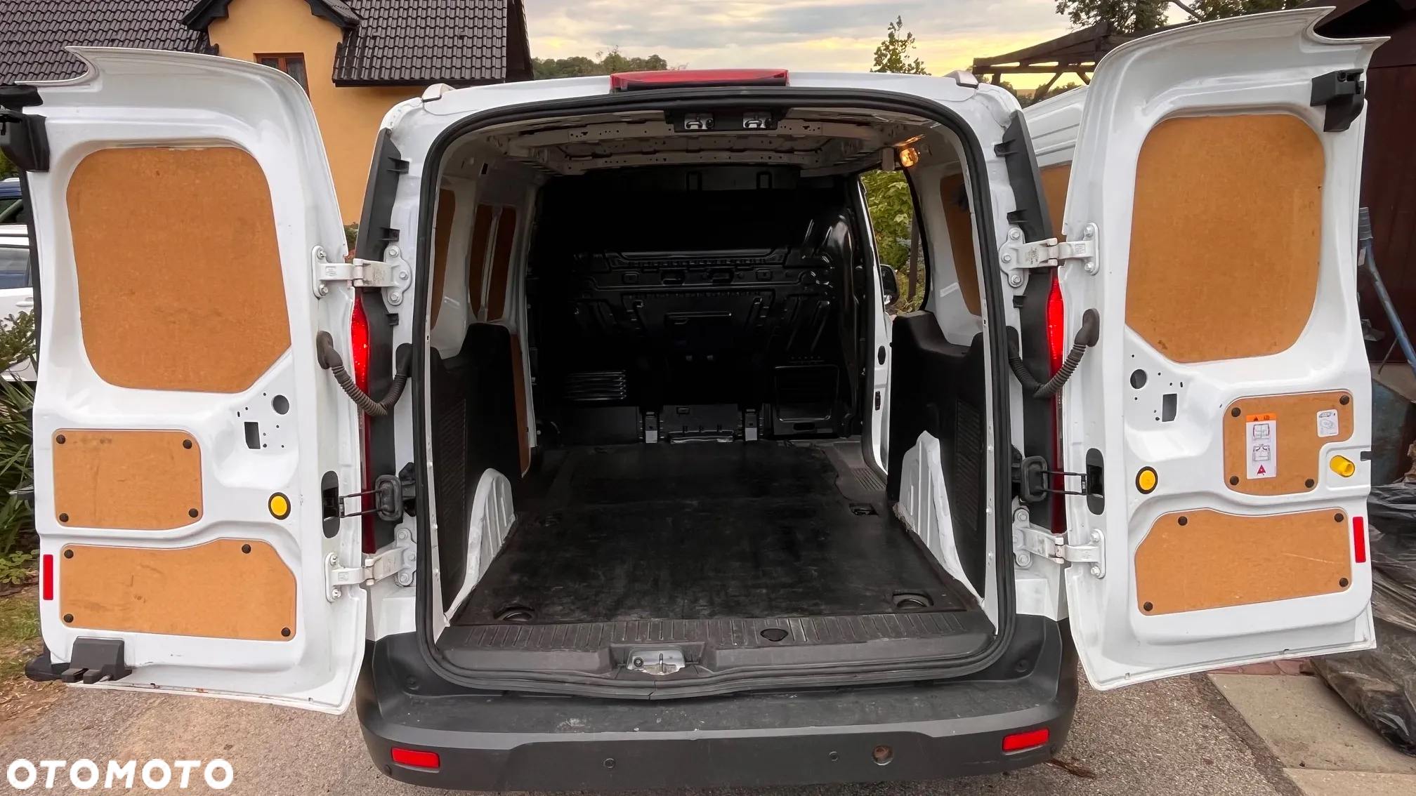 Ford TRANSIT CONNECT 1,5l TDCi 120KM M6 Trend Van 230 L2 - 11