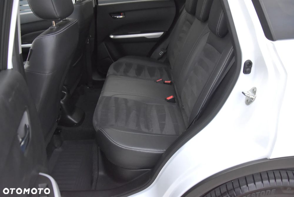 Suzuki Vitara 1.6 Premium 4WD - 25