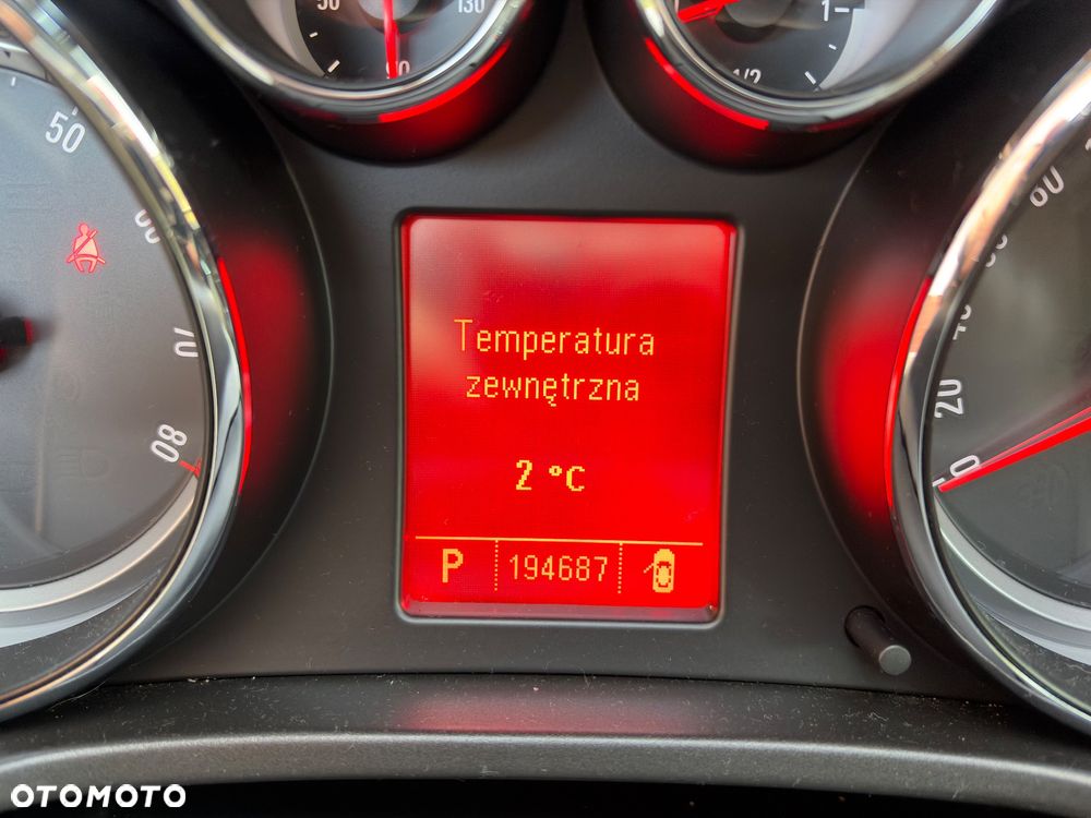 Opel Insignia 2.0 T Sport 4x4 - 11