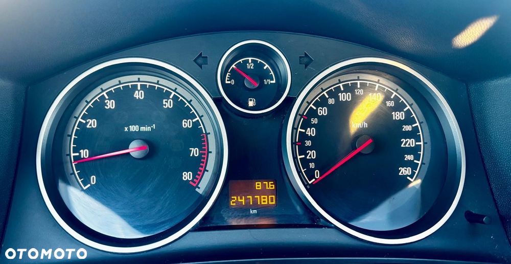 Opel Astra 1.6 Enjoy - 12