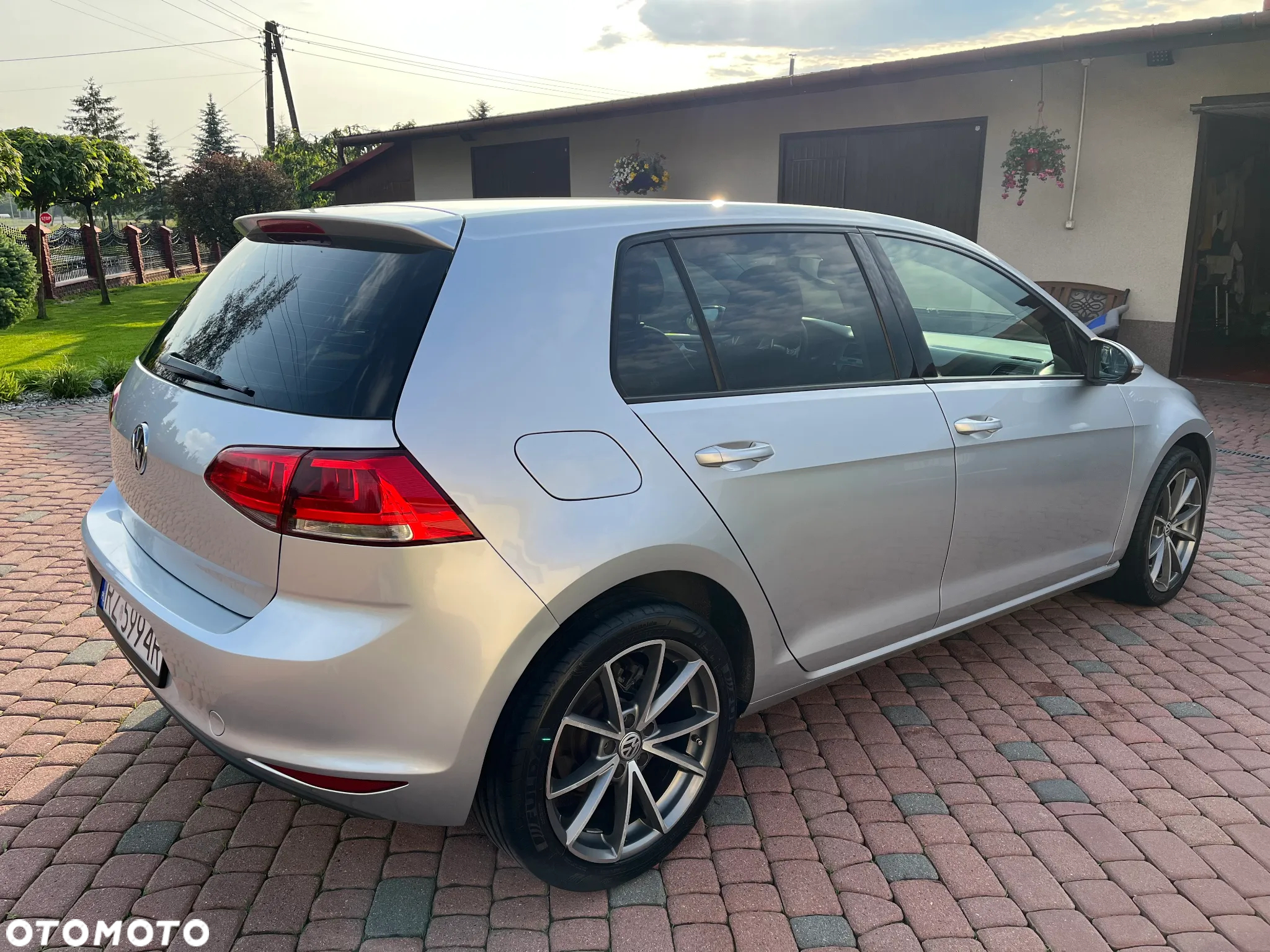 Volkswagen Golf 1.6 TDI BlueMotion Technology Comfortline - 9