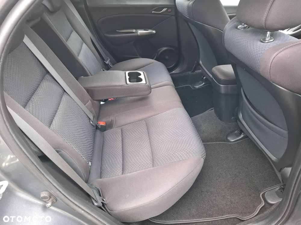 Honda Civic 1.4 Comfort - 31