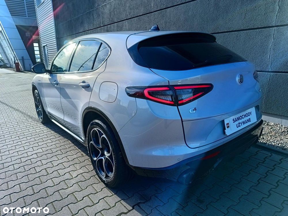 Alfa Romeo Stelvio 2.0 Turbo Veloce Q4 - 12