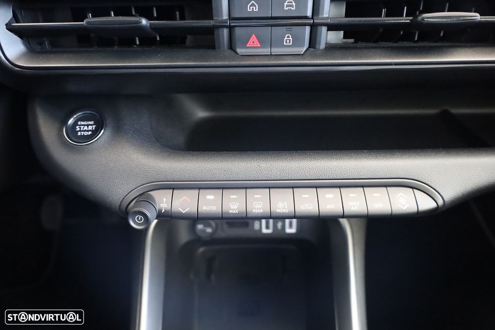 Jeep Avenger 1.2 GSE T3 Altitude - 24