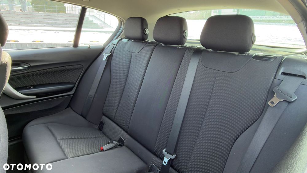 BMW Seria 1 114i - 12