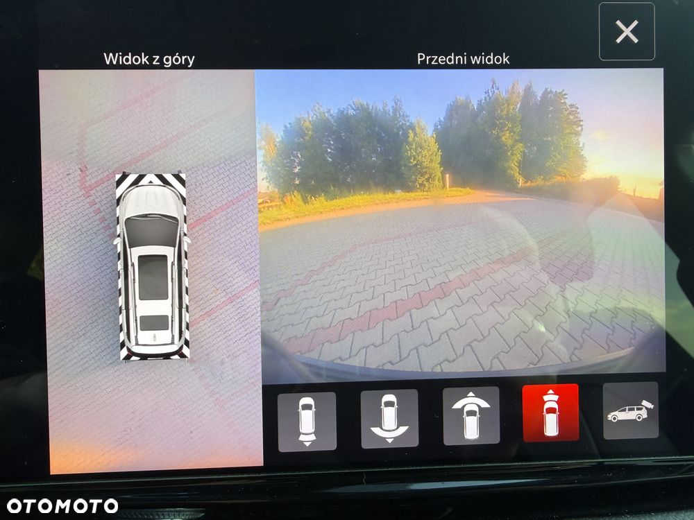 Chrysler Pacifica - 12