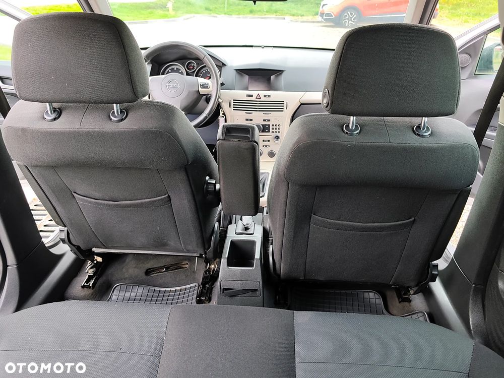 Opel Astra - 18