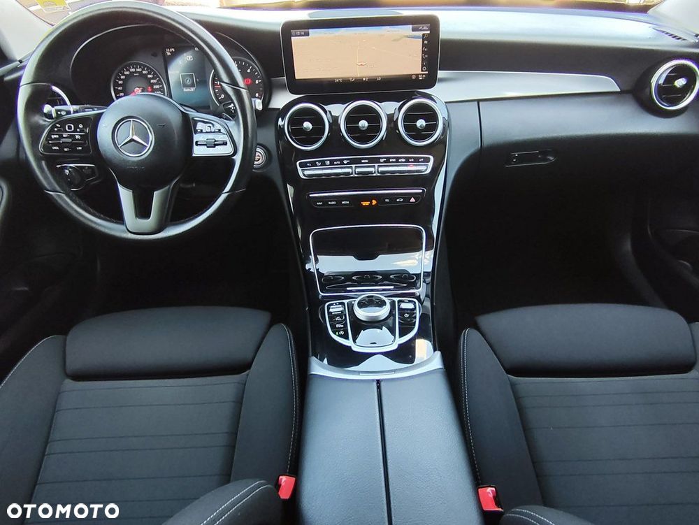 Mercedes-Benz Klasa C 200 d 9G-TRONIC - 27