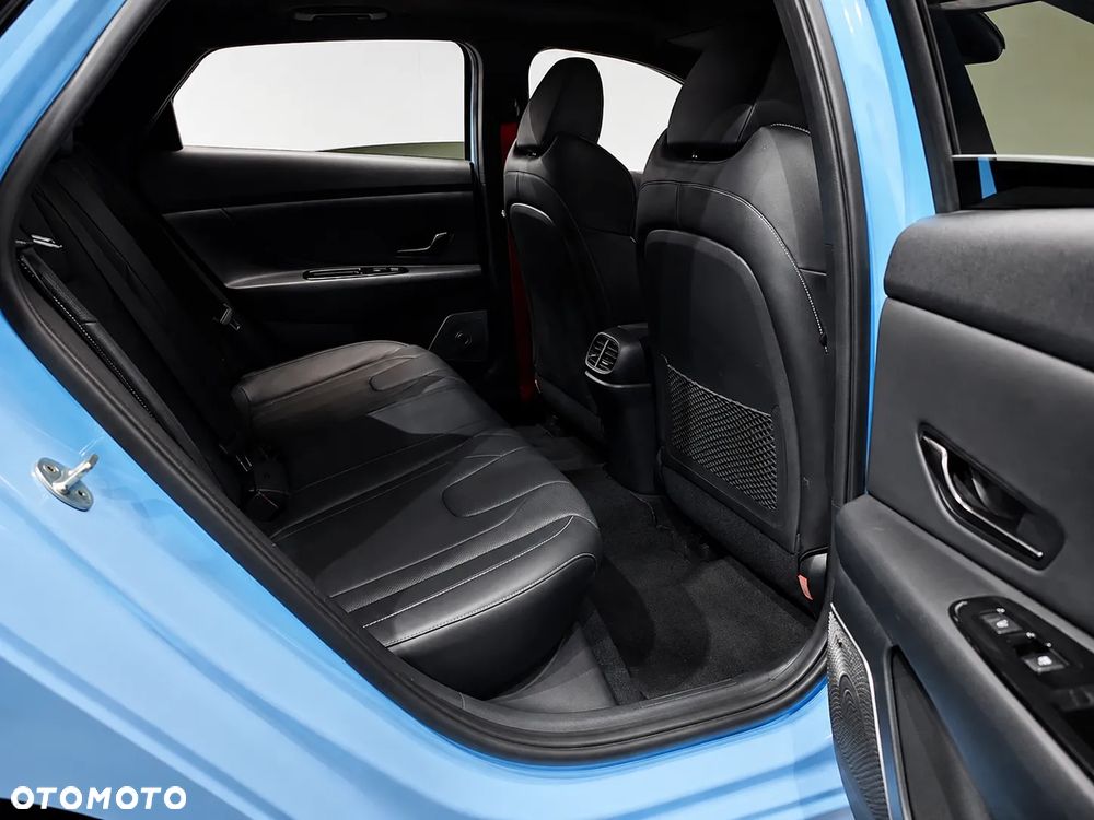 Hyundai Avante - 17