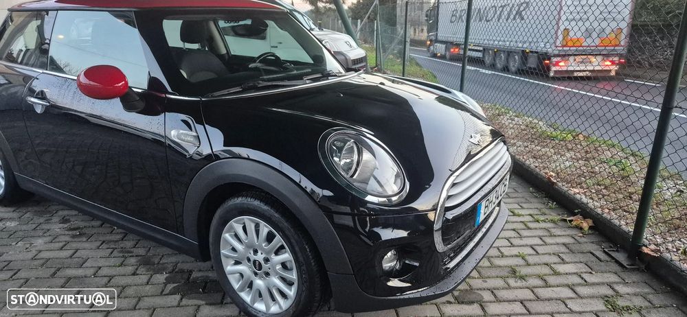 MINI 3 Portas Cooper D - 1
