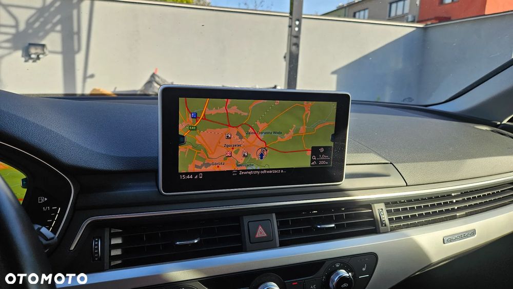 Audi A4 Allroad - 11