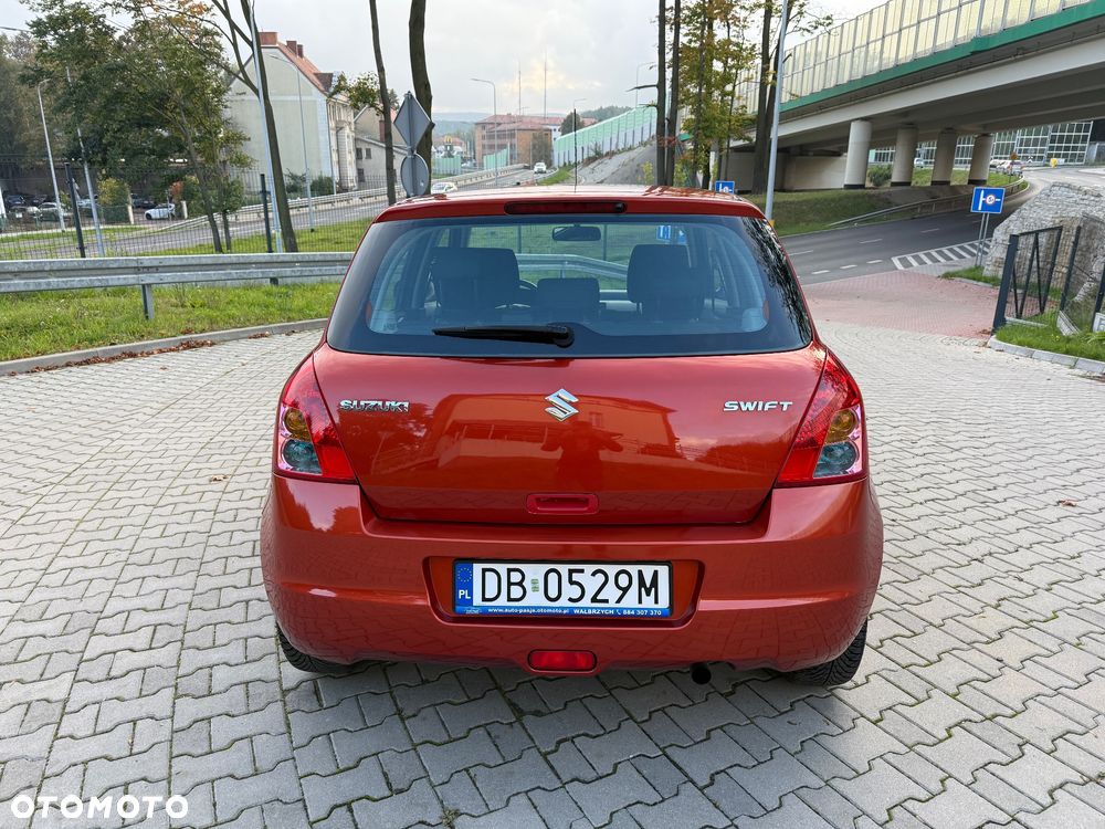 Suzuki Swift 1.3 Comfort - 4
