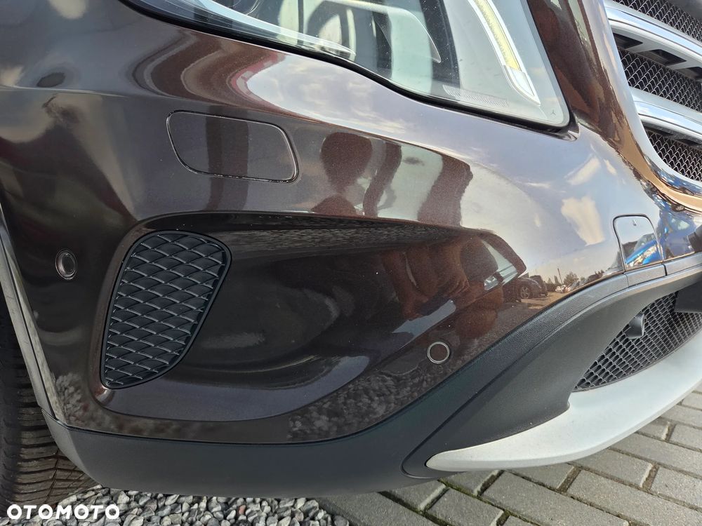 Mercedes-Benz GLA 200 7G-DCT Style - 7