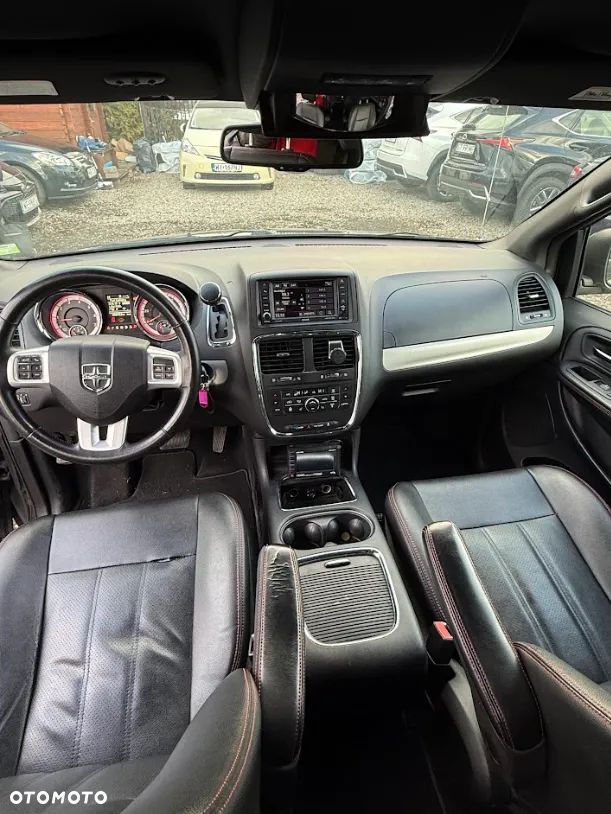 Dodge Grand Caravan 3.6 R/T - 8