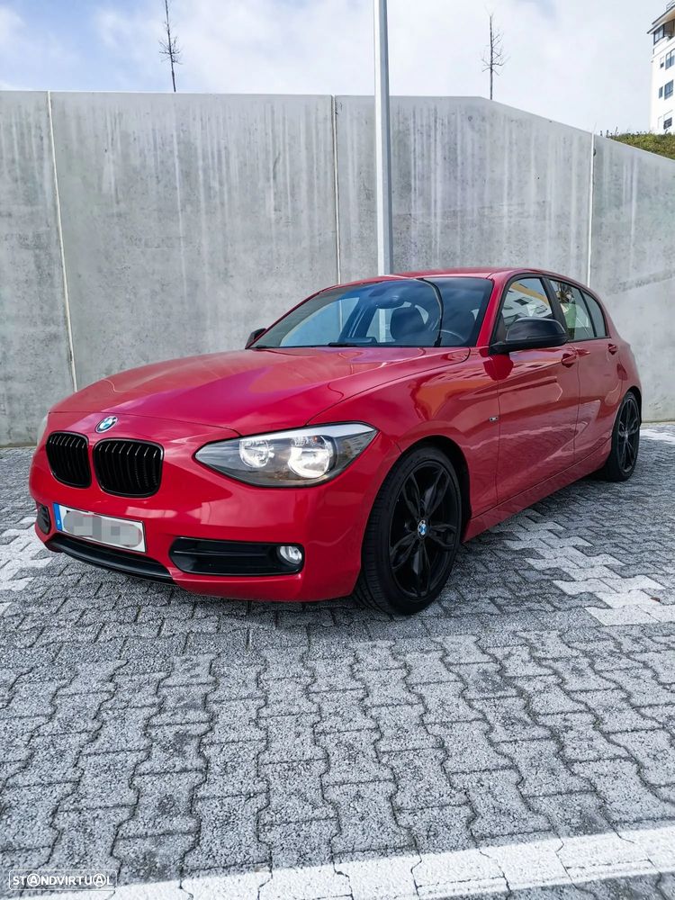 BMW 118 d Sport Line - 2