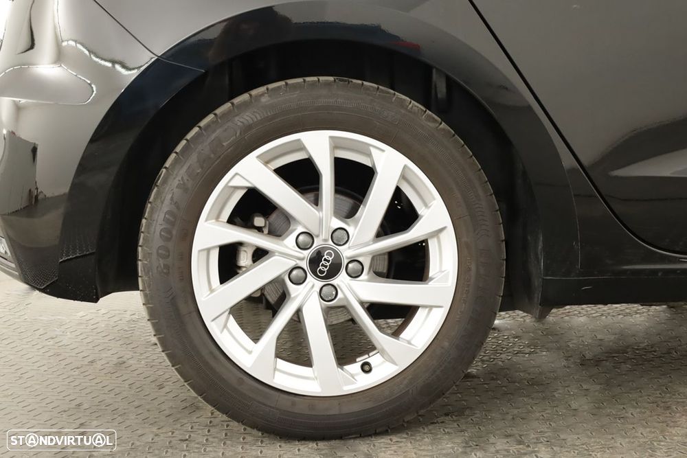 Audi A1 Sportback 30 TFSI Advanced S tronic - 5