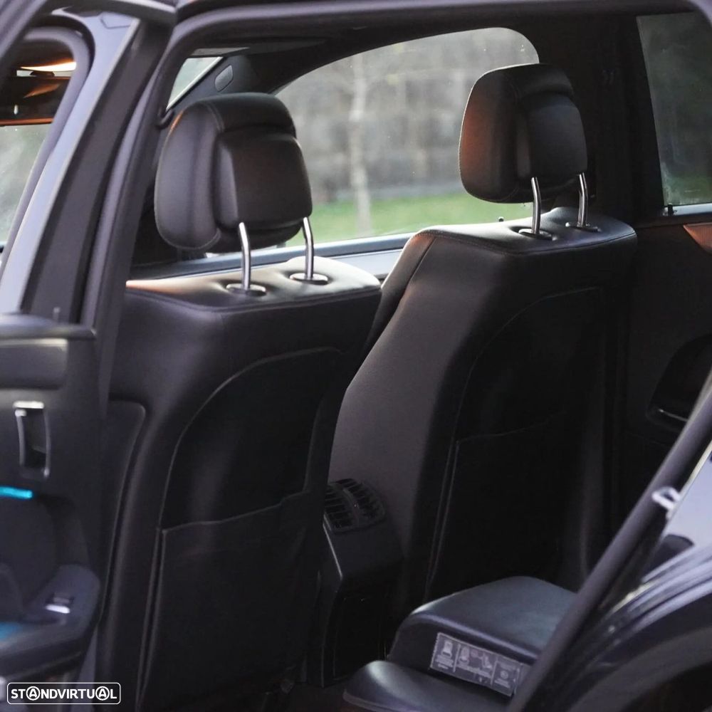 Mercedes-Benz E 300 Bluetec Hybrid Avantgarde - 12