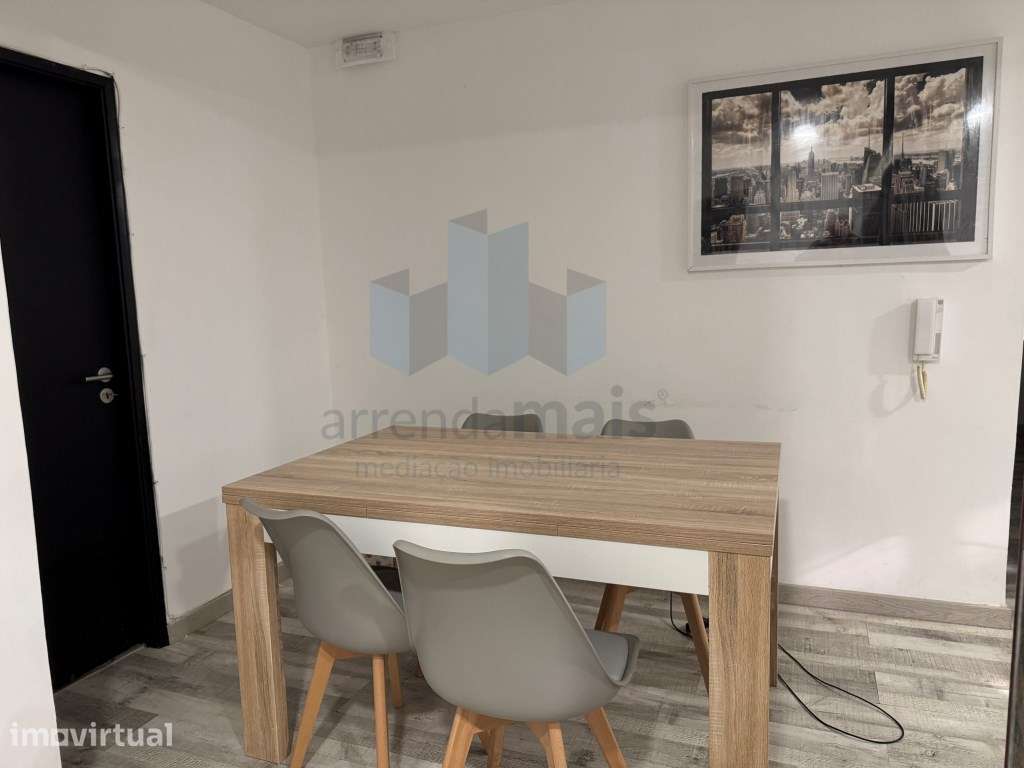 Vende-se apartamento T3 em Coimbra, otimo para rendimento - Grande imagem: 4/9