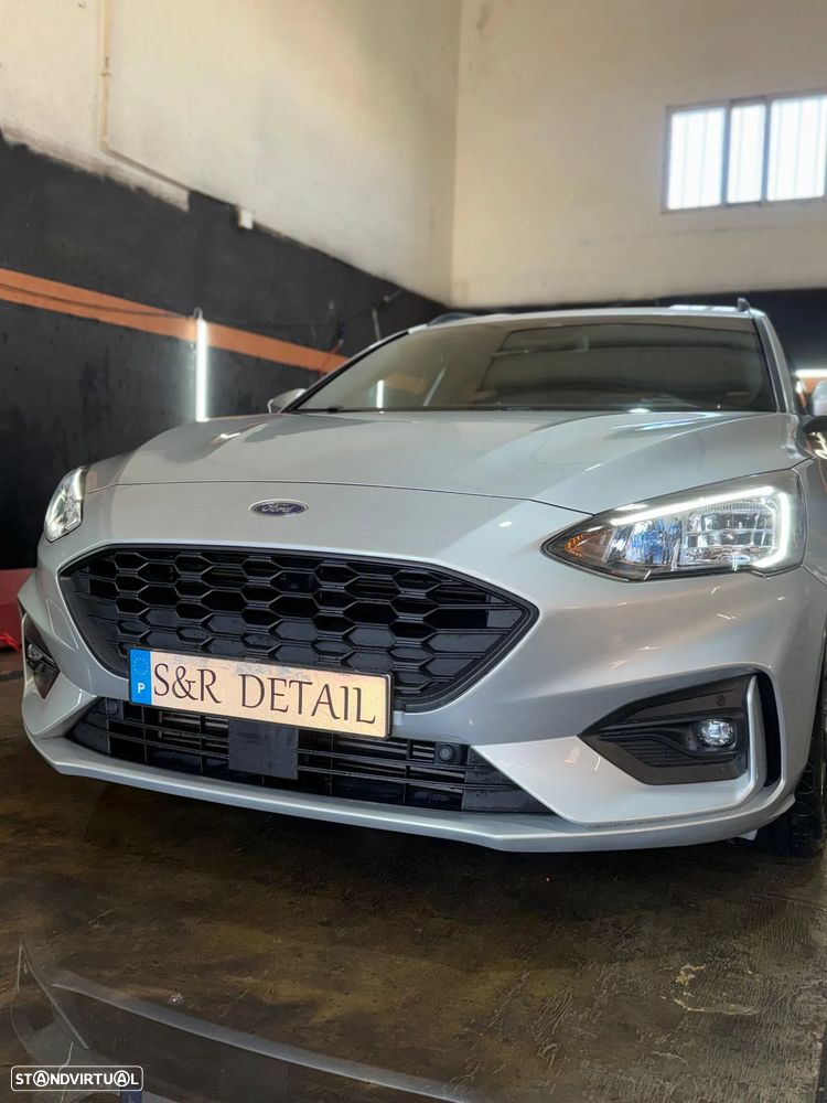 Ford Focus 1.0 EcoBoost ST-Line - 12