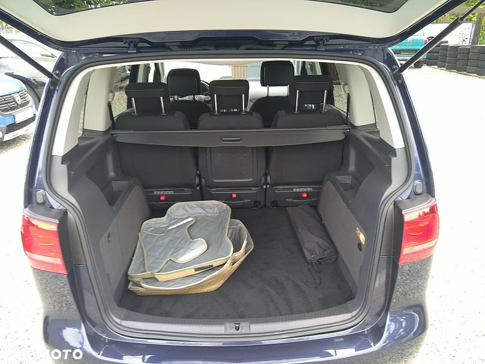 Volkswagen Touran 1.6 TDI DPF DSG Cup - 15