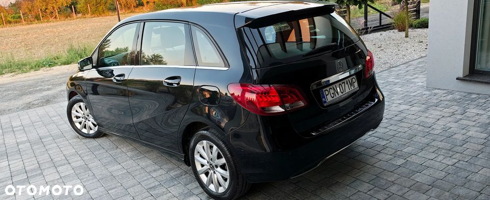 Mercedes-Benz Klasa B 180 (BlueEFFICIENCY) - 21