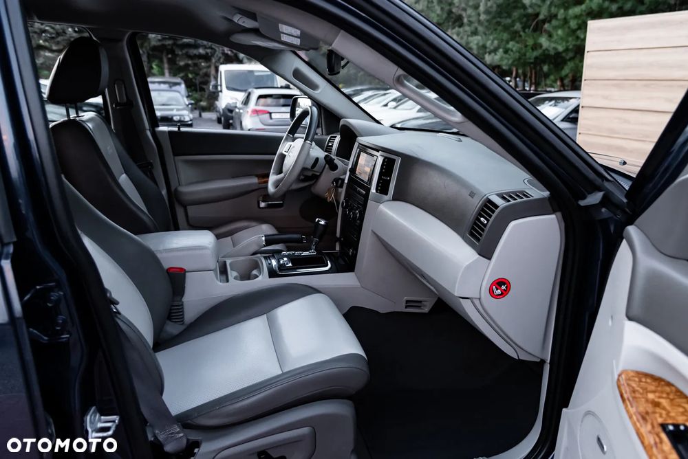 Jeep Grand Cherokee 4.7 4x4 Limited - 26