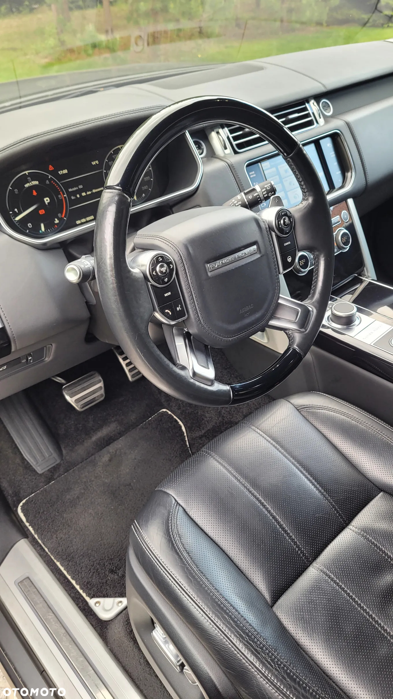 Land Rover Range Rover 4.4SD V8 AB Black - 14