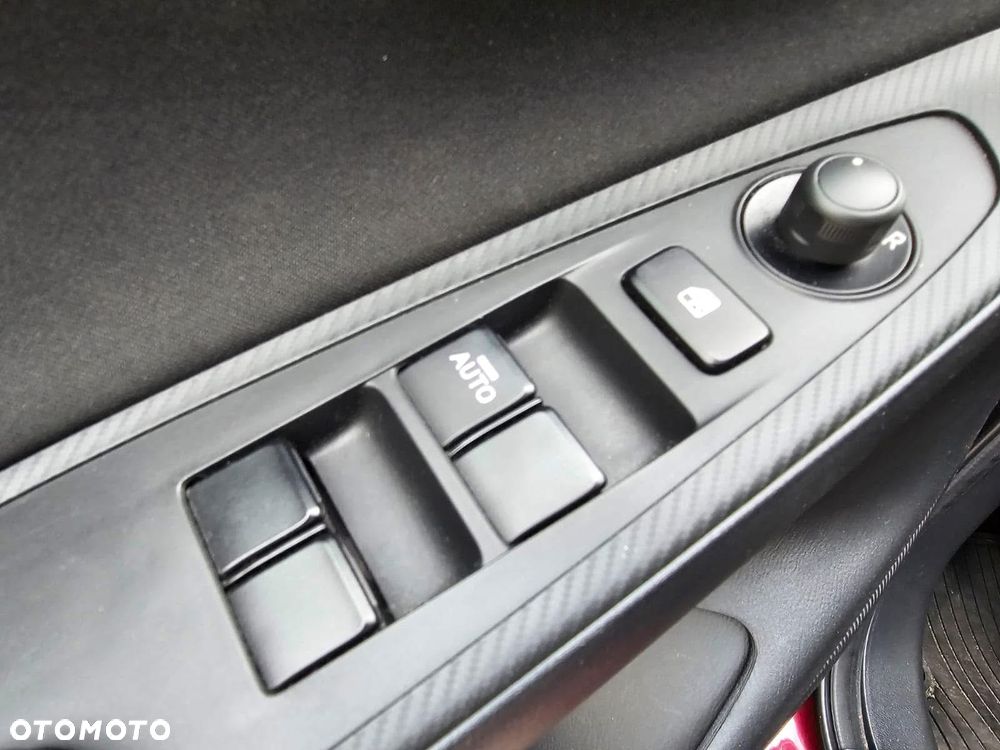 Mazda 2 SKYACTIV-G 75 Center-Line - 13