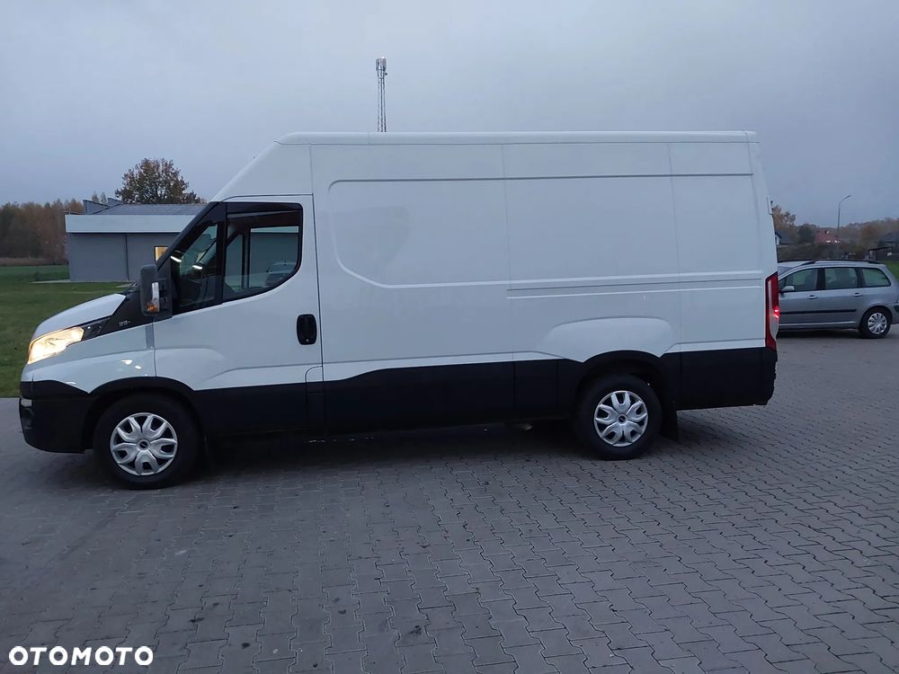 Iveco 35s17 L3H2