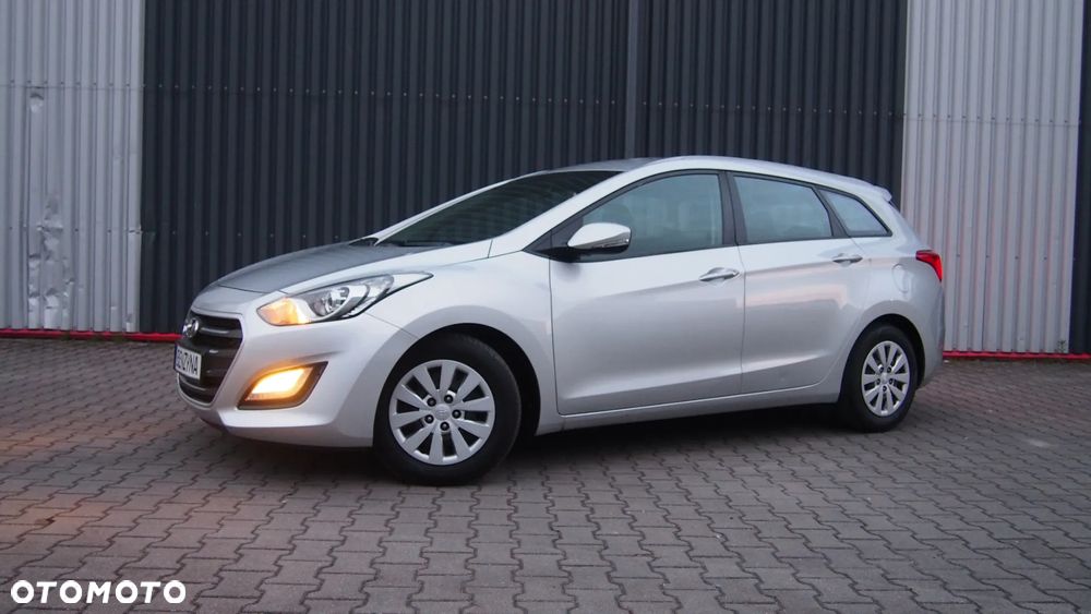 Hyundai i30 1.4 Family - 4