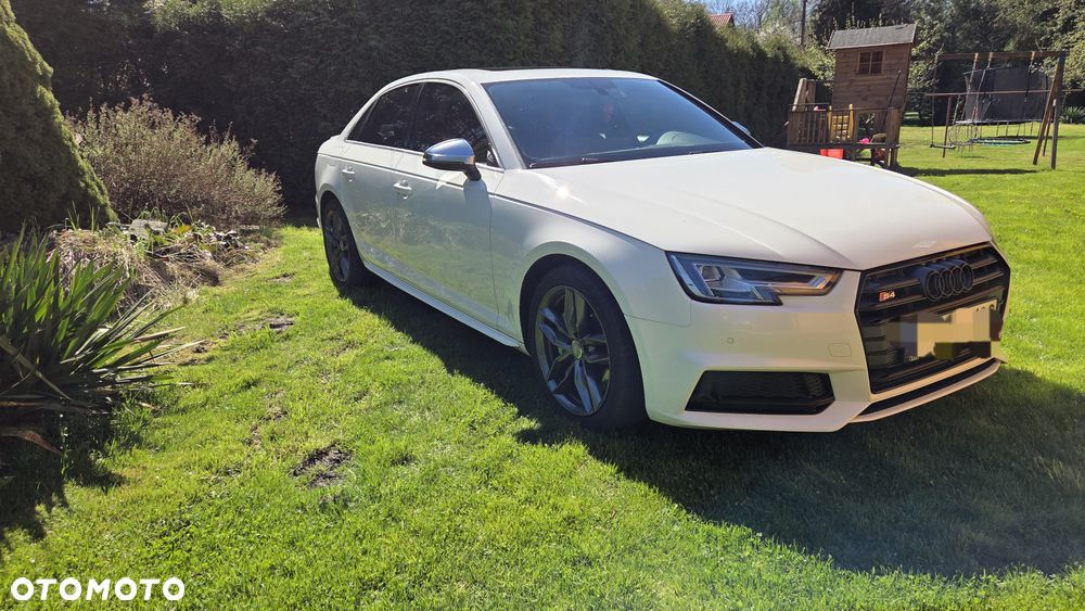 Audi S4 Limousine - 1