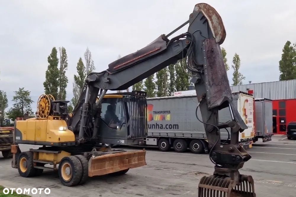 Volvo EW230C koparka kołowa przeładunkowa - 8