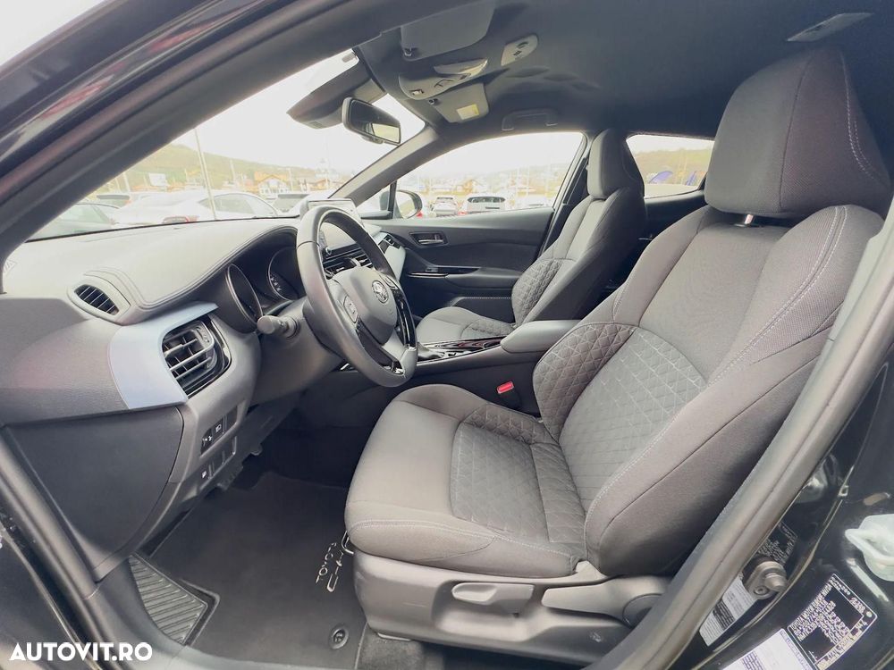 Toyota C-HR 1.8 HSD 122 CP 4x2 CVT Style - 12