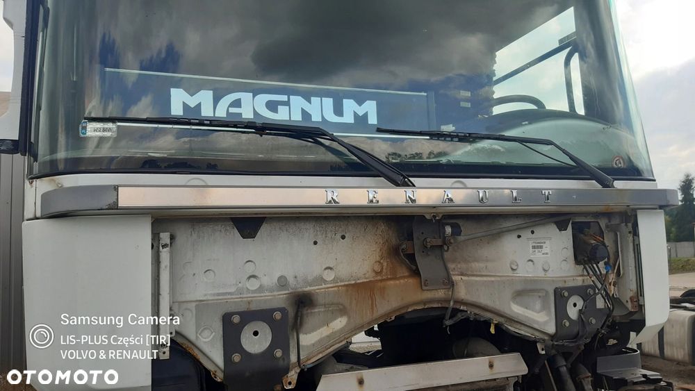 RENAULT MAGNUM 480 DXI LISTWA PODSZYBIA CHROMOWANA - 1