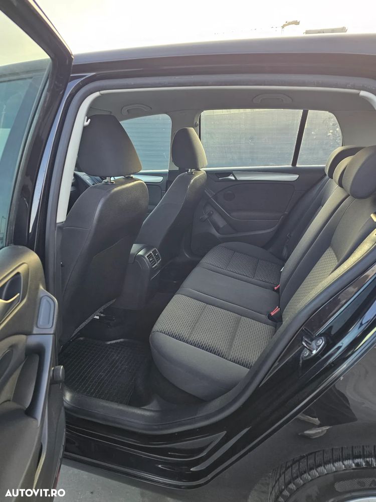 Volkswagen Golf 1.6 TDI BlueMotion Technology DPF Comfortline - 5