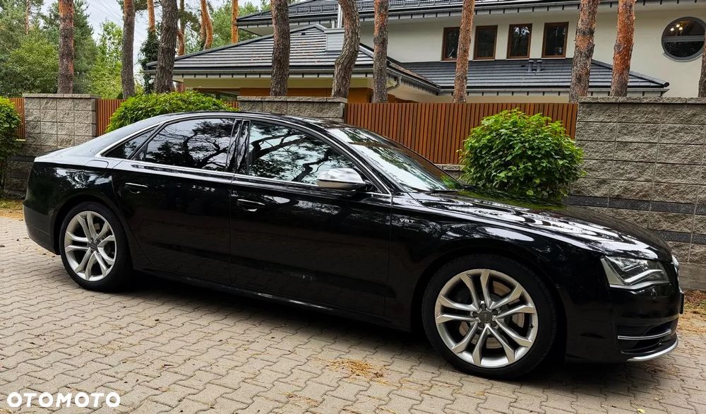 Audi S8 - 14
