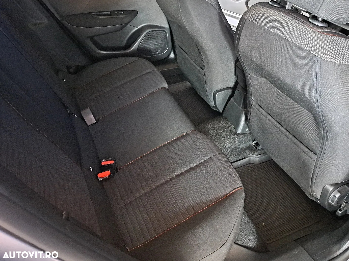 Peugeot 2008 - 18