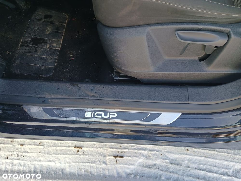 Volkswagen Tiguan - 12