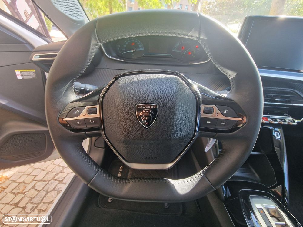 Peugeot e-208 50 kWh Style - 29