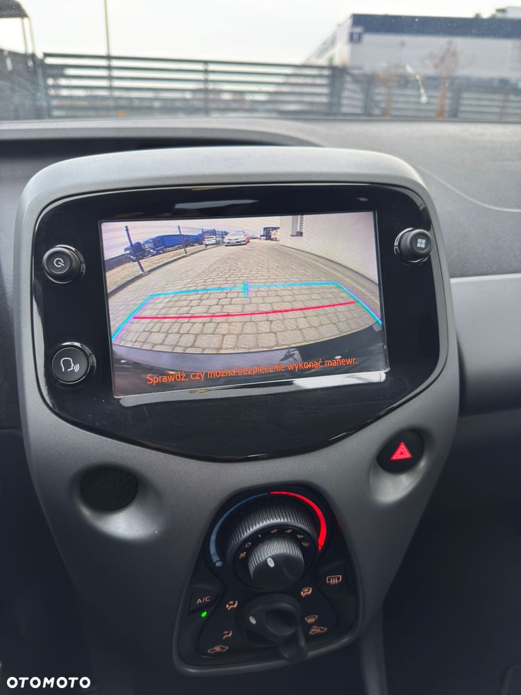 Toyota Aygo x-cite - 16